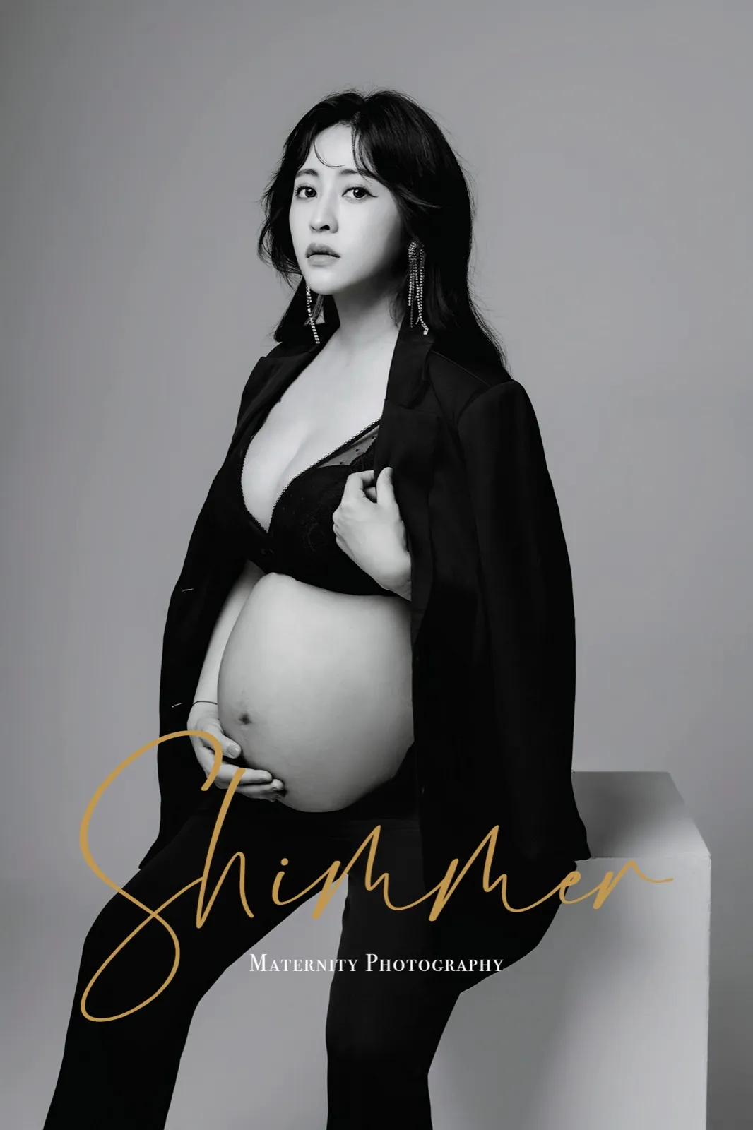 高雄孕婦寫真｜高反差黑白孕婦肖像