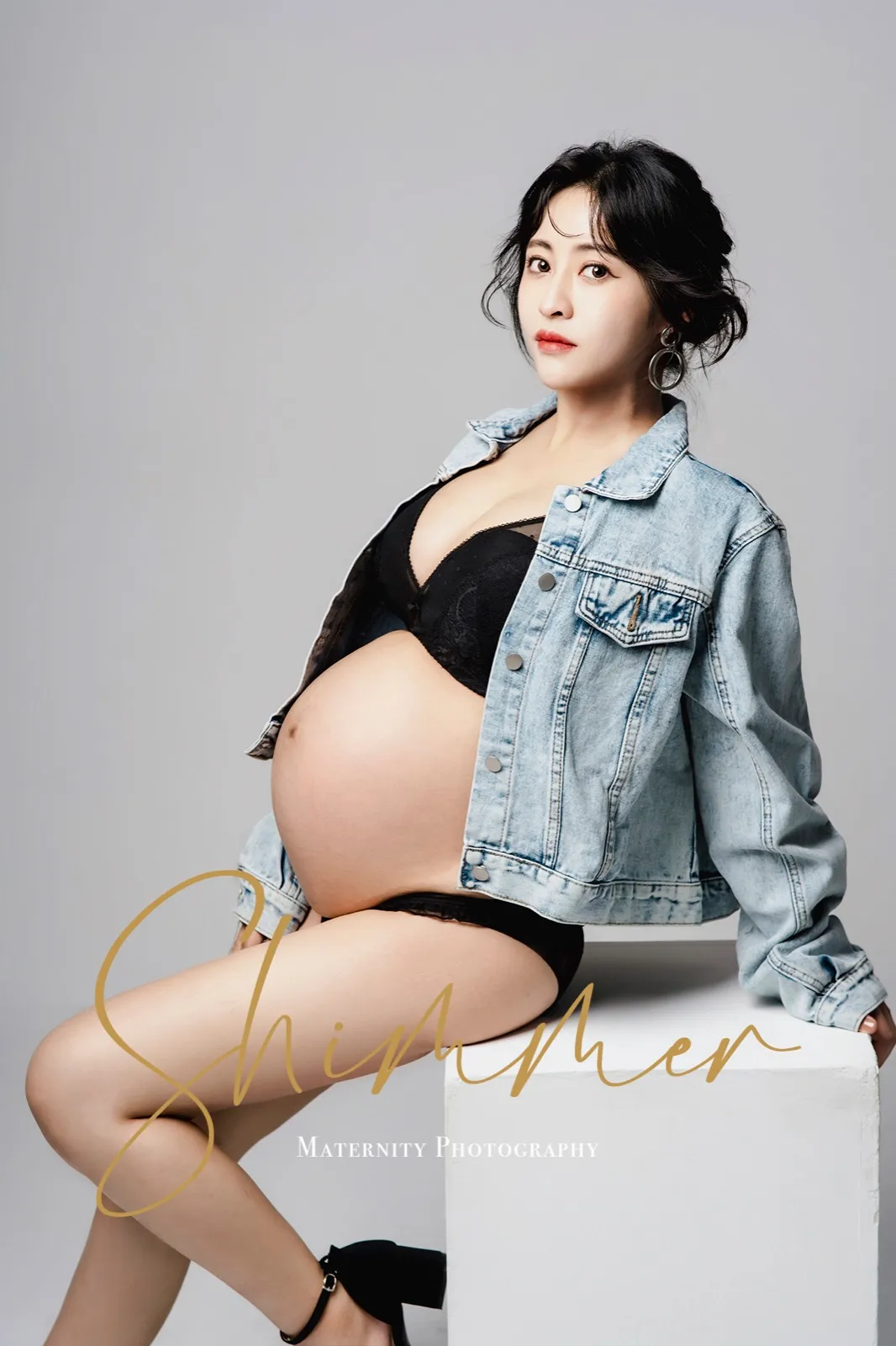 高雄孕婦寫真｜高反差黑白孕婦肖像