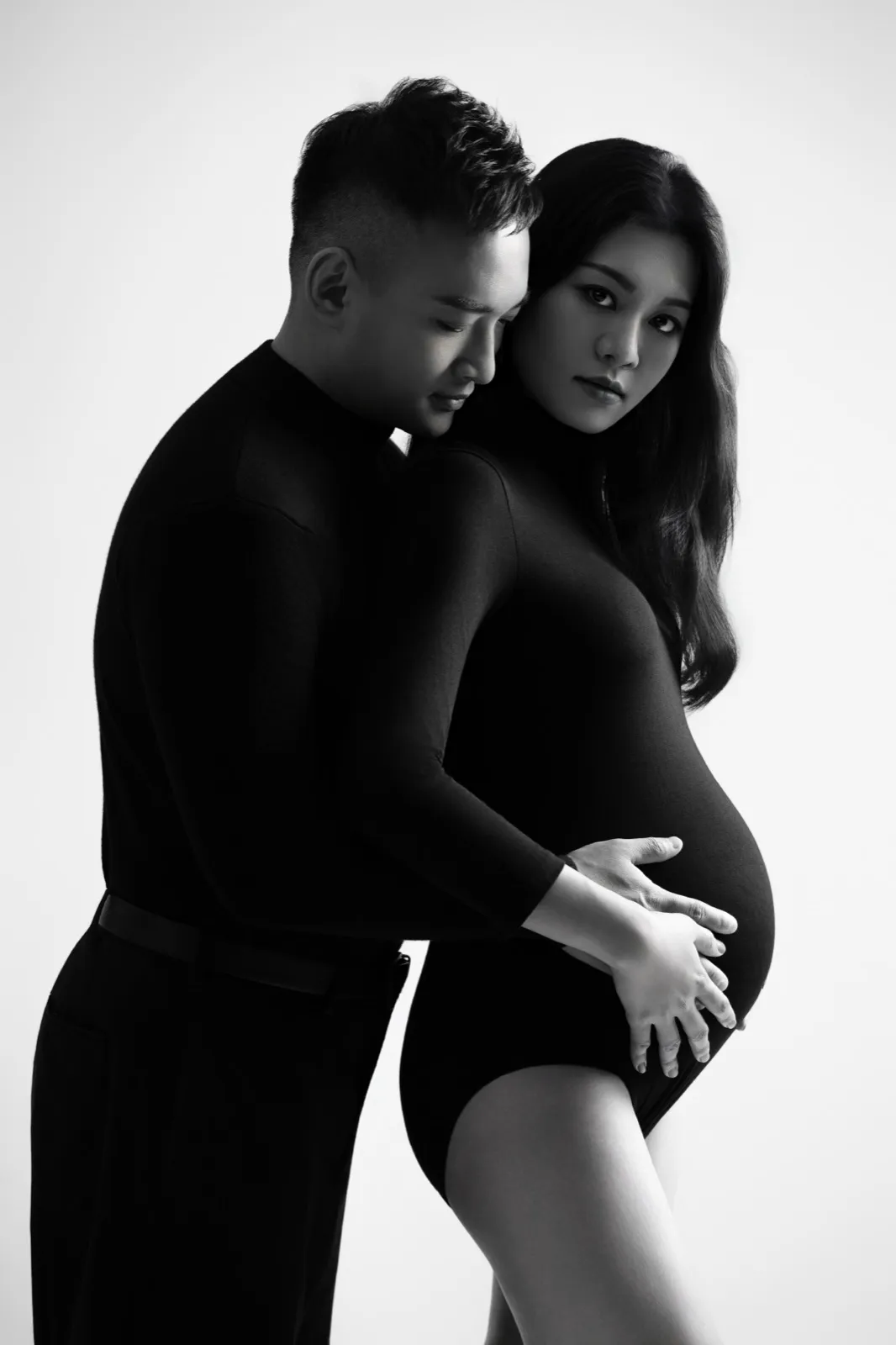 高雄孕婦寫真｜光影塑造風孕婦肖像